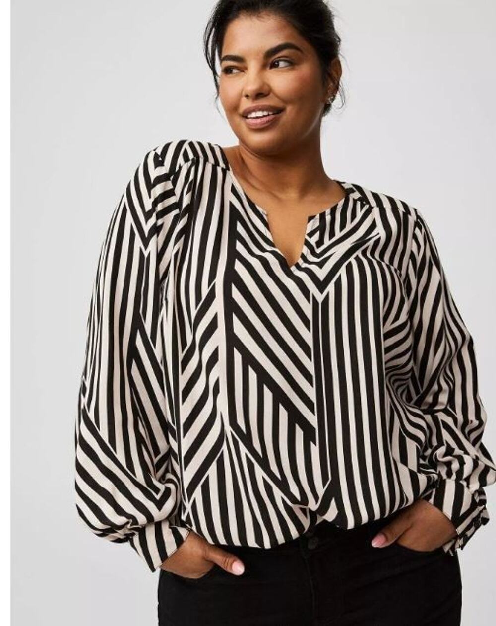 Torrid Harper Blouse 6 6X Black Tan Geo Print Long Sleeve Button Front Top